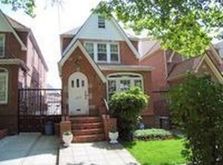 6353 82nd Pl, Flushing, NY 11379