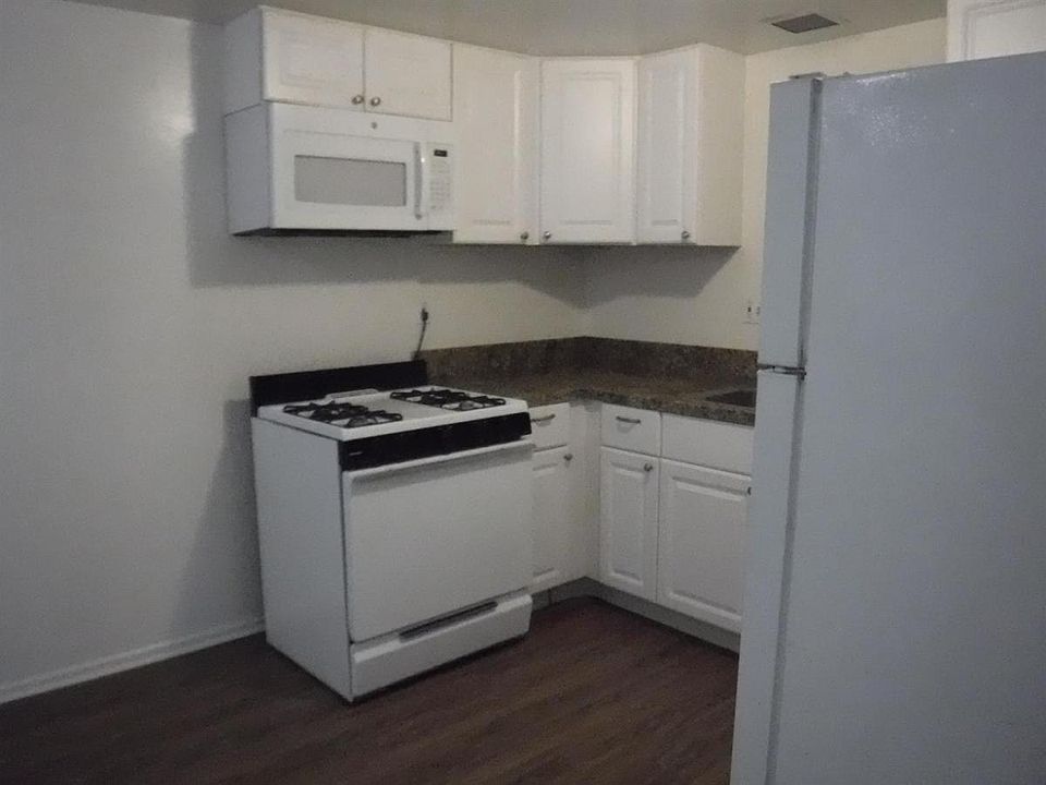 1st image of 6546 El Nido Ln APT 1