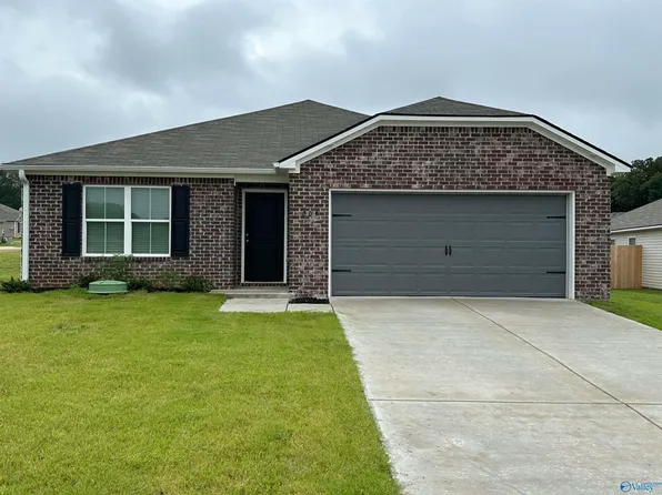 205 Six Pence Ct, New Market, AL 35761