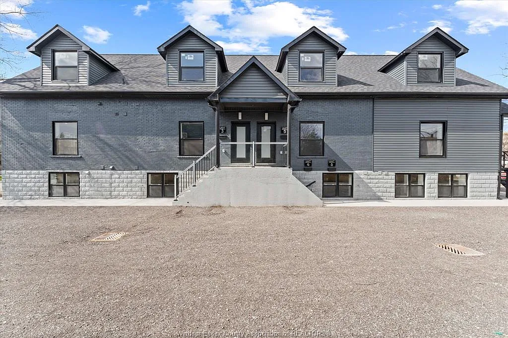 1 bed, 900 sqft, $1,850 — Photo 3