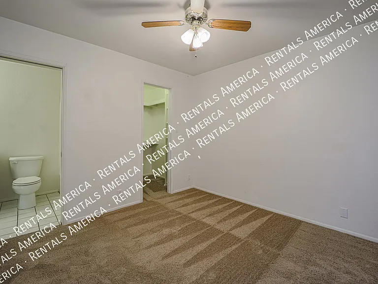 317 W Hononegh Dr #5 — Photo 16