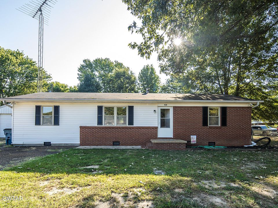 1st image of 920 Belle Meade Rd