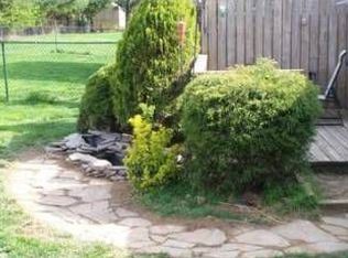 1547 Zimpher Ln, Hellertown, PA 18055