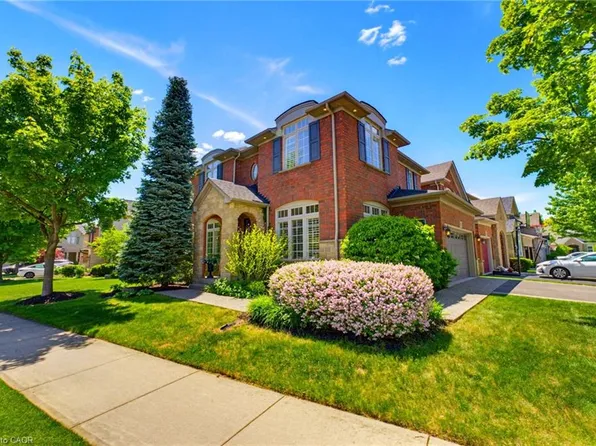3082 Ingleton Ln, Oakville, ON L6M 5E2