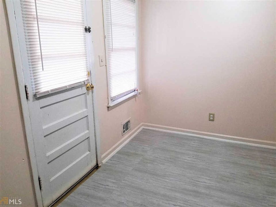 2nd image of 505 Harris Ave