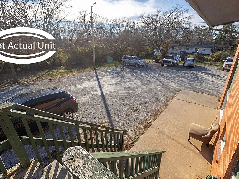 2924 Leeway Dr #B — Photo 21