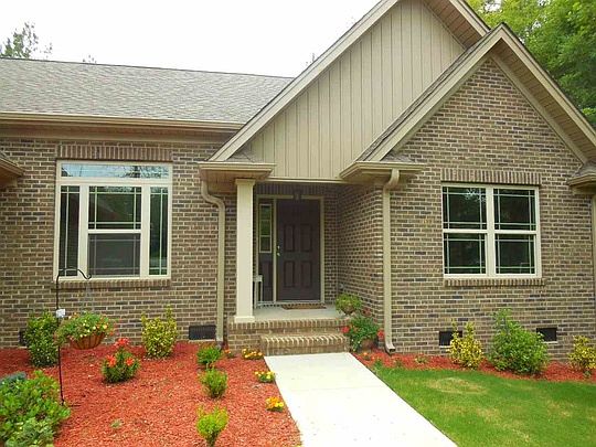 2nd image of 231 Essex Ct