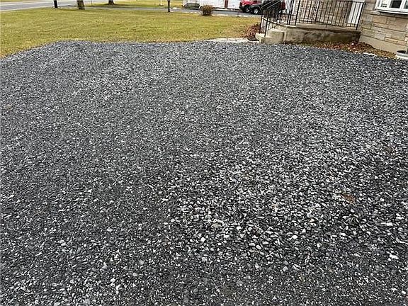 2nd image of 501 Monocacy Dr #1