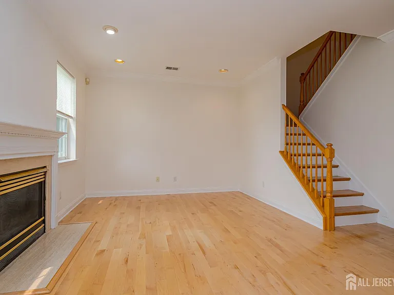 71 Manley Rd — Photo 16