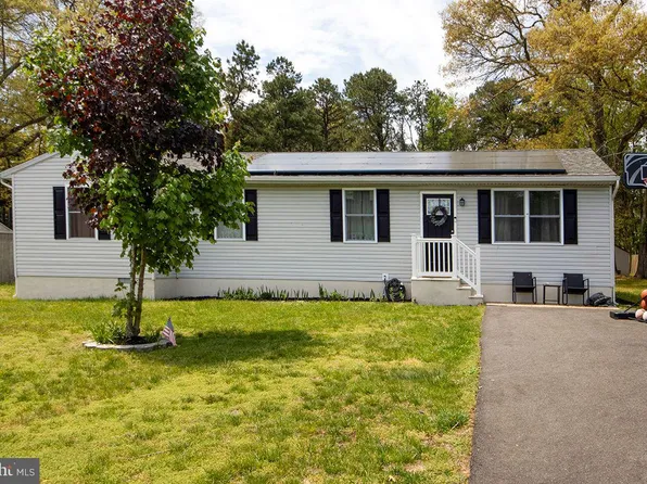 785 Oak Ave, Malaga, NJ 08328