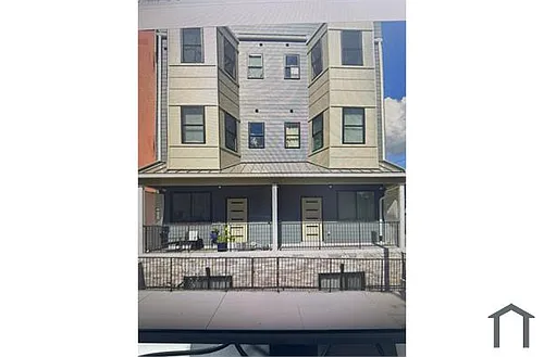 701 N 40th St Photo 1