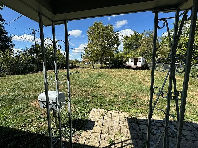 101 Rainbow Dr — Photo 30