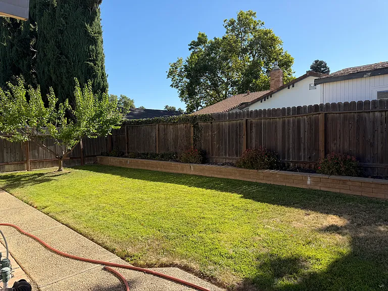 9813 Corte Dorado Ct — Photo 12