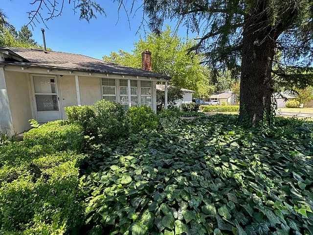 2 bed, 1064 sqft, $2,750 — Photo 2