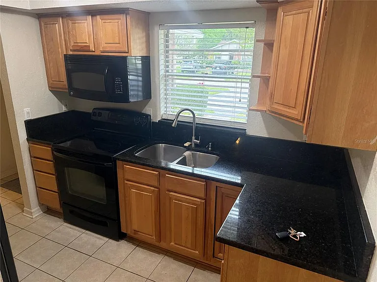 5118 Letitia Ct — Photo 8