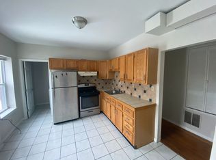 23 Millbury St #25-3, Worcester, MA 01610
