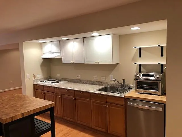Kitchen. DW, OTC Oven, Kitchen Island