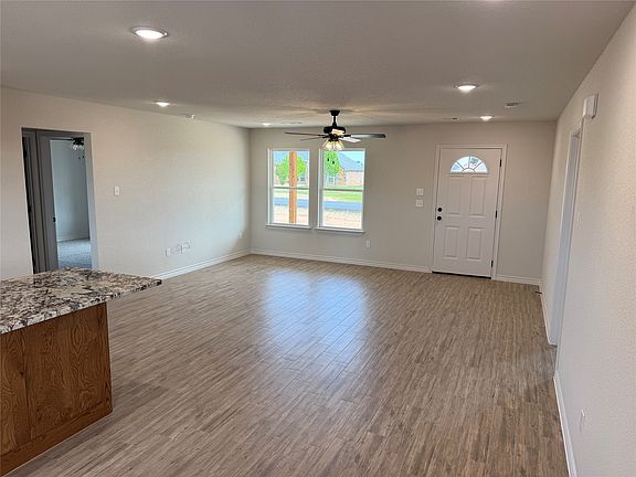 3rd image of 2990 Knob Rd