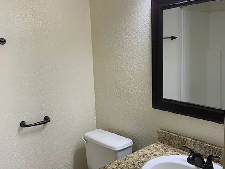 Madeira Apartments at Live Oak — Photo 73