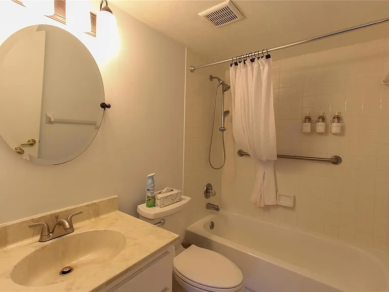 219 E Hartford St #6-4A — Photo 14