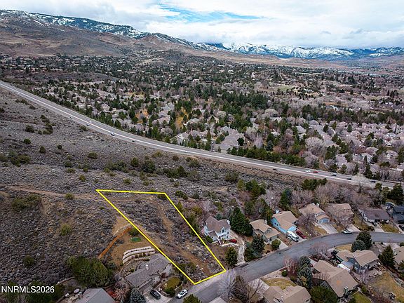 5th image of 3300 Thornhill Dr