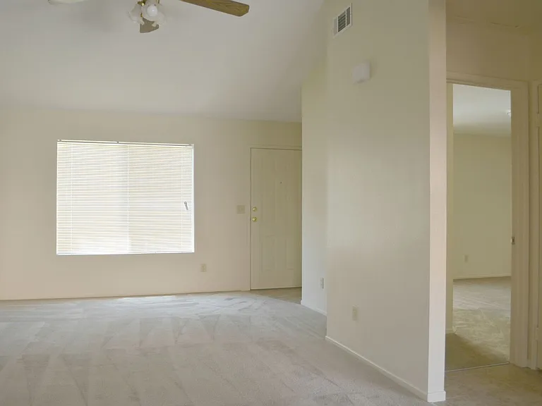 Desert Villas Apartment Homes — Photo 15
