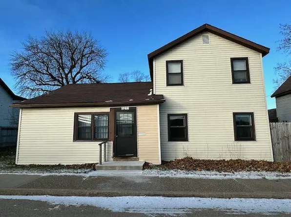 1211 George STREET, La Crosse, WI 54601