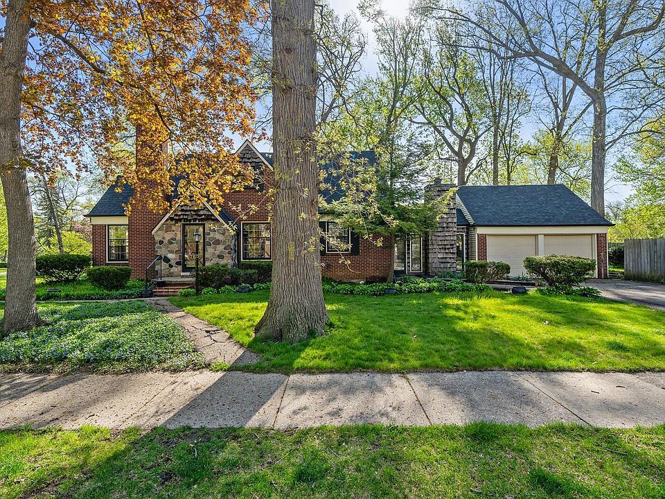 1st image of 1319 Mayfield Dr