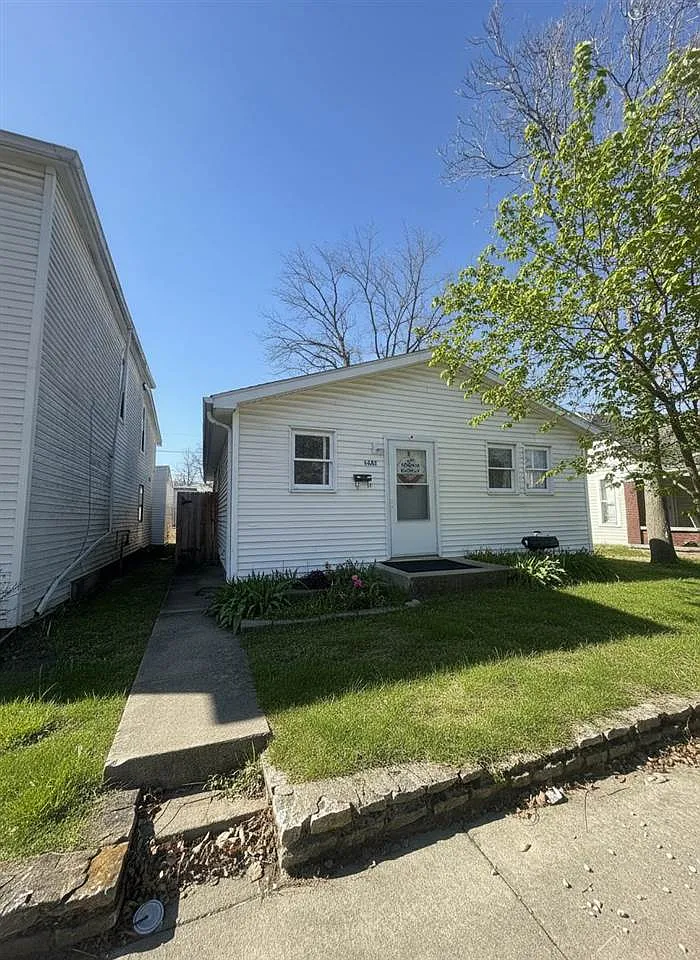 1142 Sheridan St photo 1