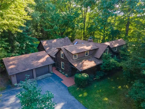 182 Brent Rd, Grove City, PA 16127