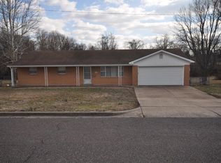 217 W Nellie Ave, Monett, MO 65708