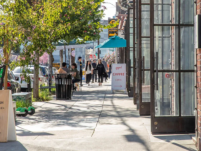 Dining and Shopping along Geary Street