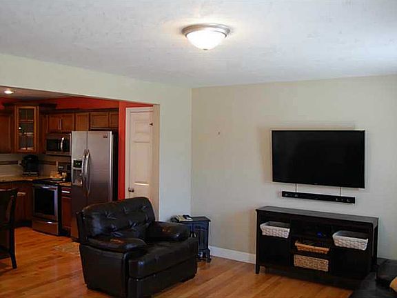 Hardwoods throughout 1st