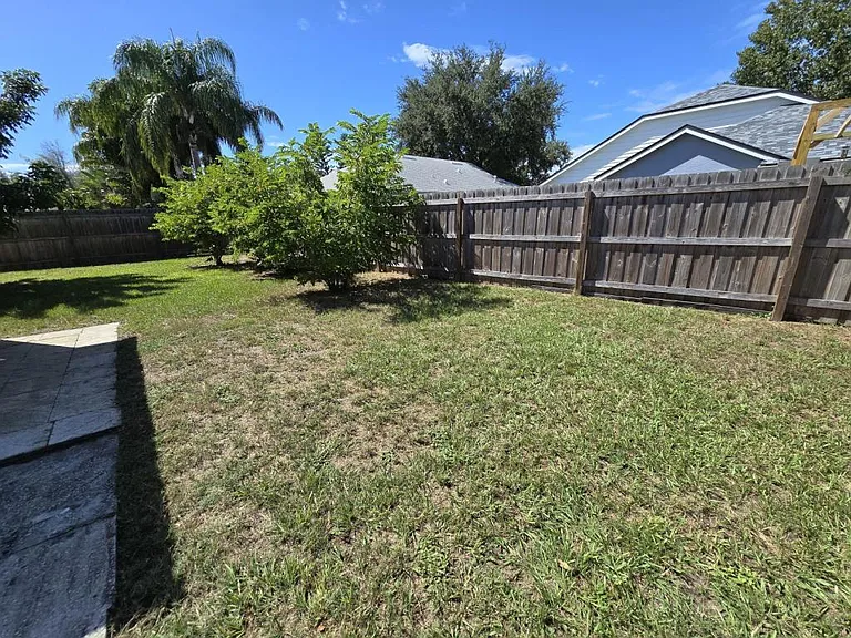 24505 Landing Dr — Photo 22