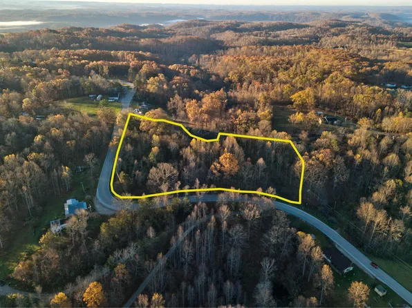 41-41 Belle Point Rd, Beattyville, KY 41311