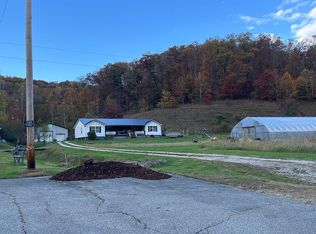 240 Merritts Crk, Griffithsville, WV 25521