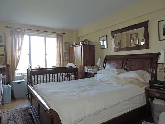 Rented by essential NEW YORK Real Estate | media 33