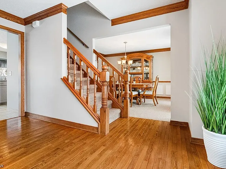5909 Royal Hill Cir NE — Photo 2