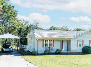 4186 Horseshoe Bend Rd, Hudson, NC 28638
