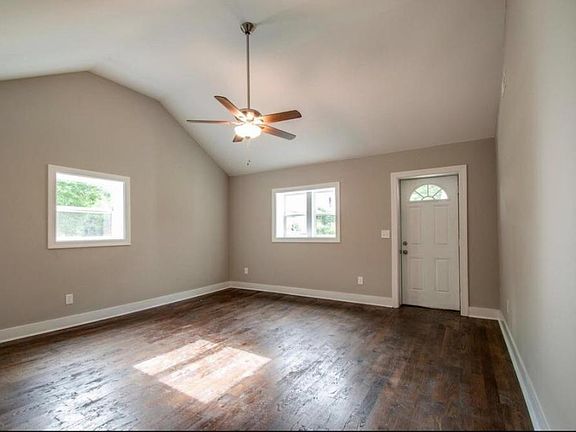 2nd image of 2706 Brunswick Dr #B
