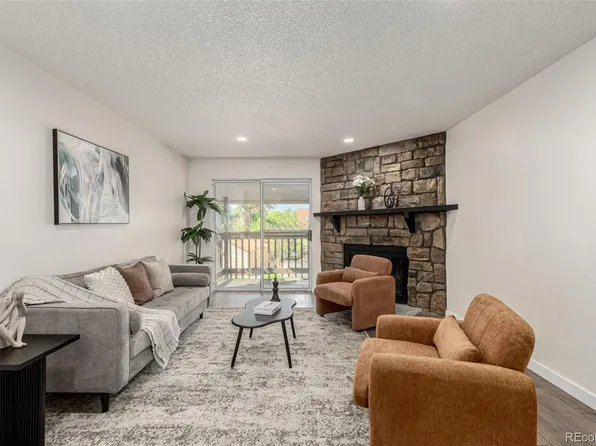 1830 S Pitkin Circle #B, Aurora, CO 80017