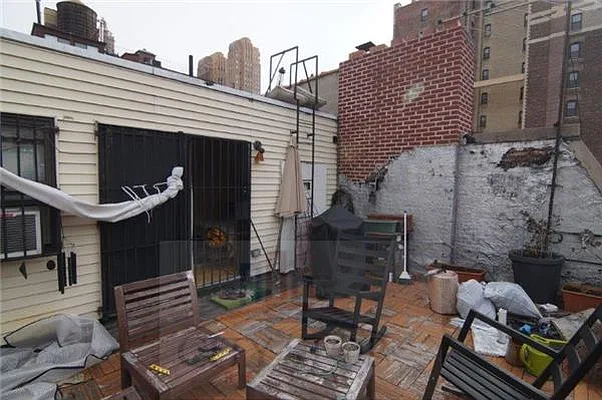 Rented by City Stop Realty | media 21