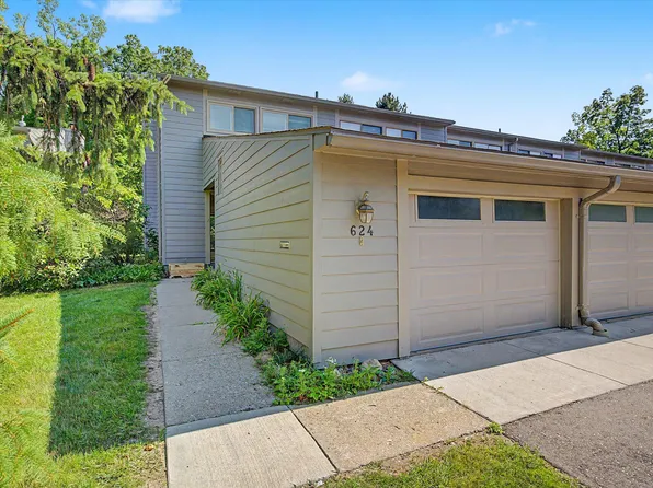 624 Watersedge Dr, Ann Arbor, MI 48105
