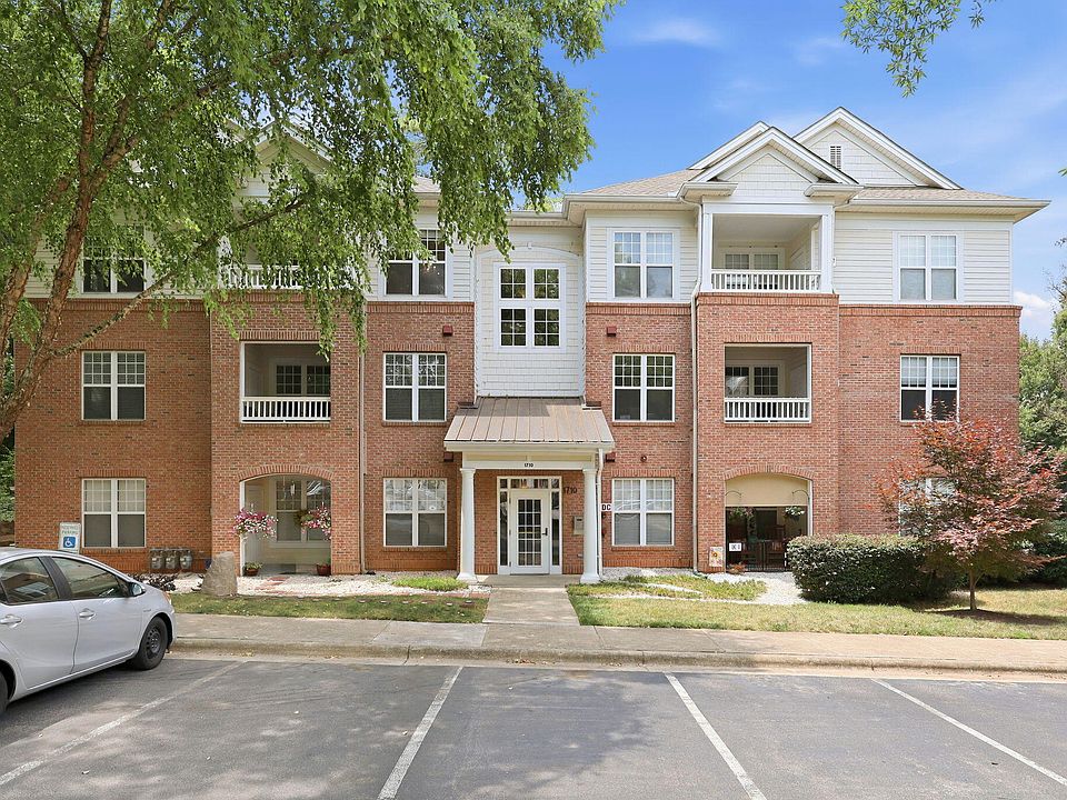 1st image of 1710 Tiffany Bay Ct Unit 302