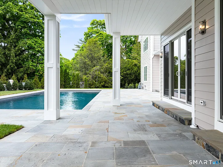 68 Dearfield Dr — Photo 4