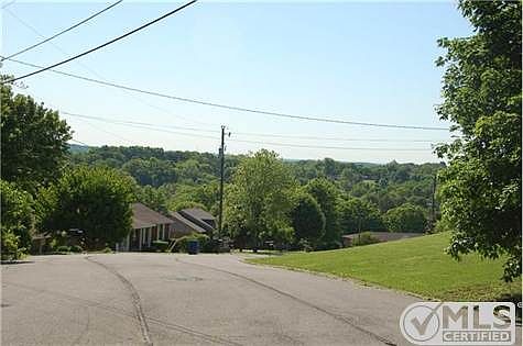 2nd image of 319 Mystic Hill Dr