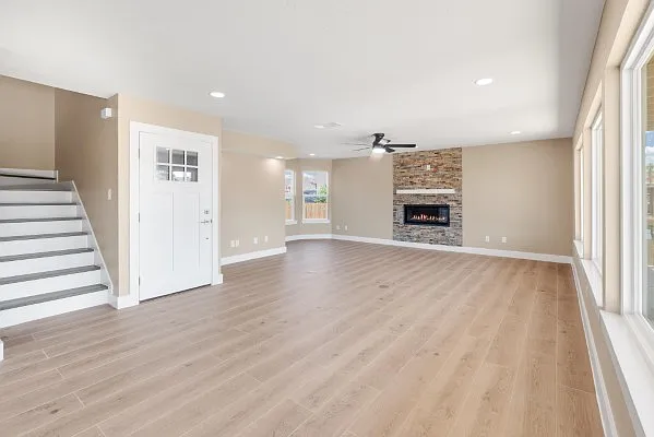 3 bed, 2.5 bath, 1791 sqft, $4,600 — Photo 3