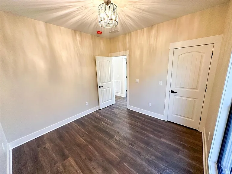1184 County House Ln — Photo 13