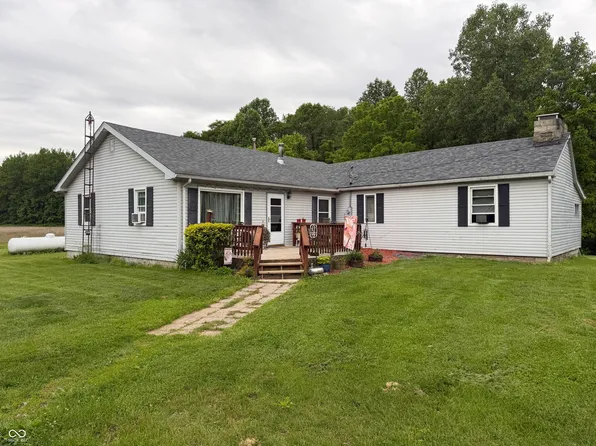 11152 Lewis Rd, Laurel, IN 47024