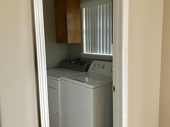 5th image of 2321 W Candlelight Ln #1
